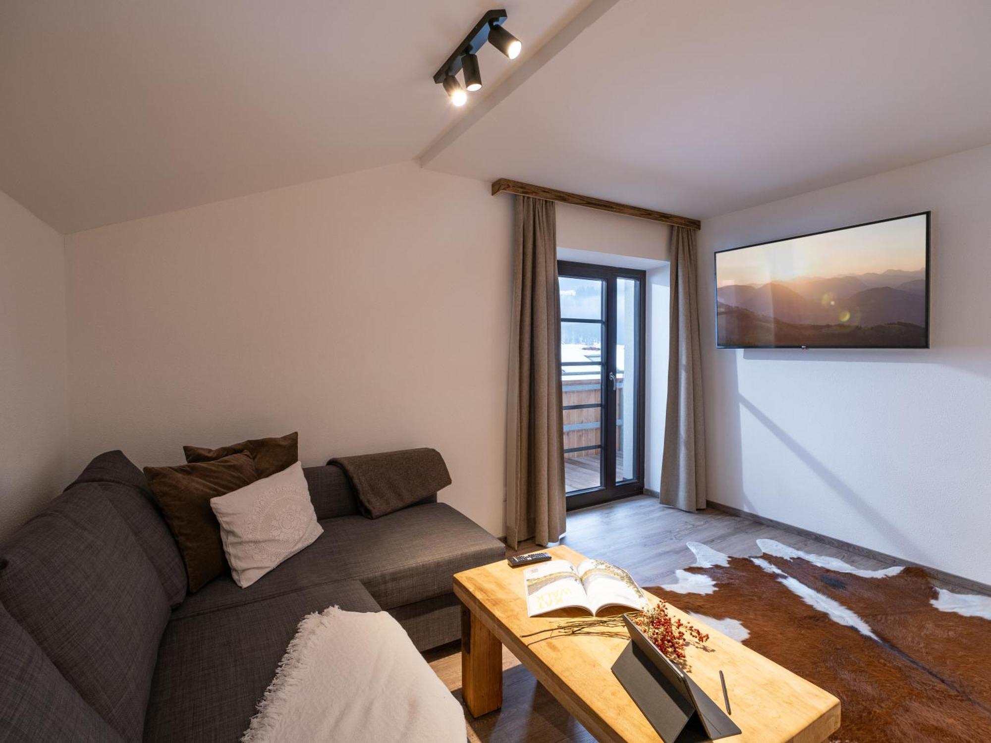 Alpine Homes - Hopfgarten Apartment